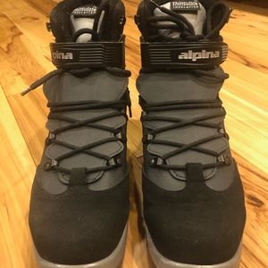 Alpina ski boots